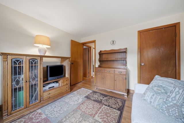 6 Marcus Rd, Wilmington, MA 01887