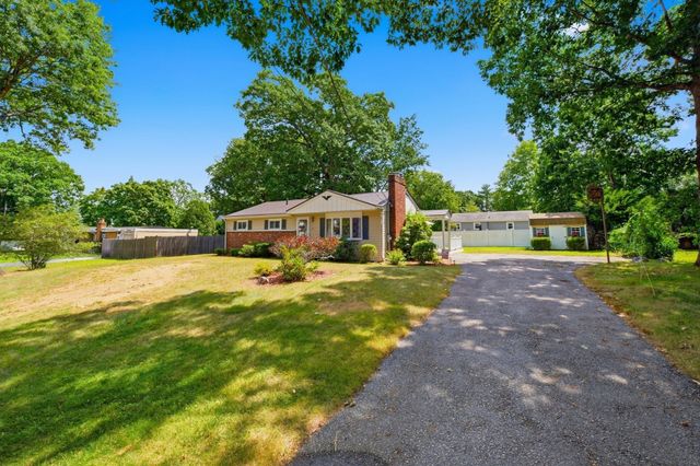 6 Marcus Rd, Wilmington, MA 01887
