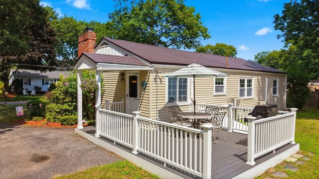 6 Marcus Rd, Wilmington, MA 01887