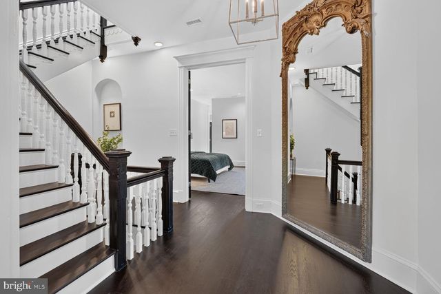 1321 T ST NW, Washington, DC 20009