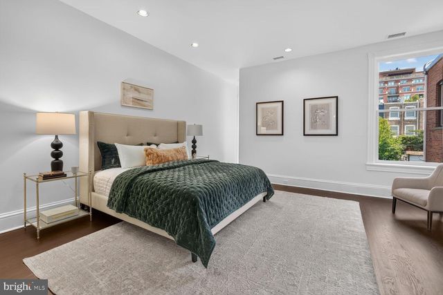 1321 T ST NW, Washington, DC 20009