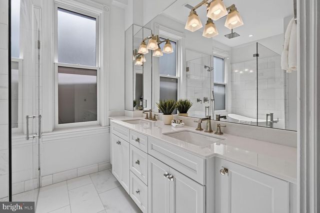 1321 T ST NW, Washington, DC 20009