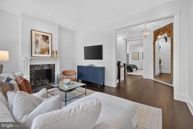 1321 T ST NW, Washington, DC 20009