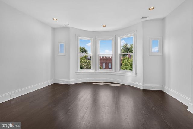 1321 T ST NW, Washington, DC 20009
