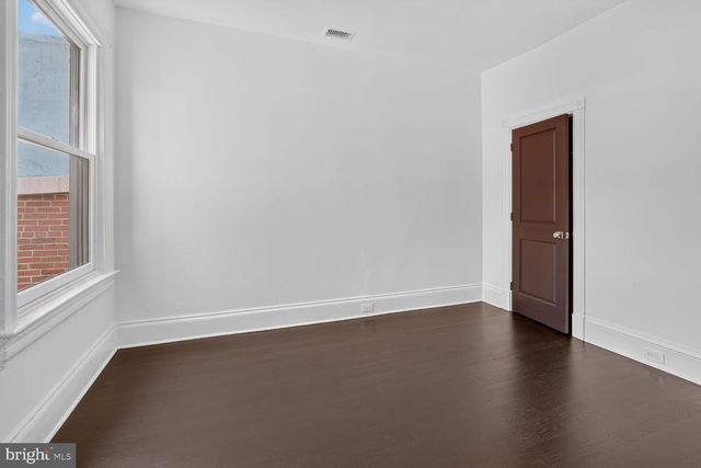 1321 T ST NW, Washington, DC 20009