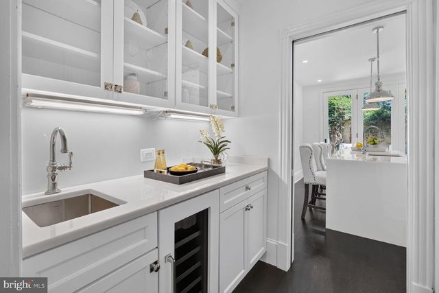 1321 T ST NW, Washington, DC 20009
