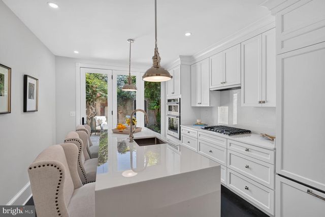 1321 T ST NW, Washington, DC 20009