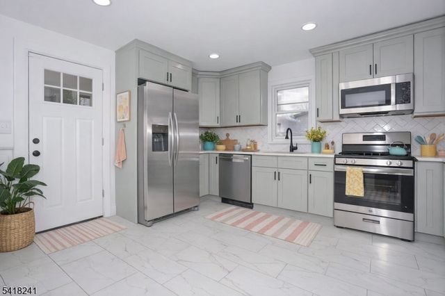 326 Ogden St, City Of Orange Twp., NJ 07050