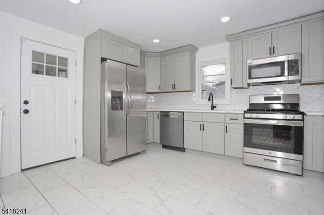 326 Ogden St, City Of Orange Twp., NJ 07050