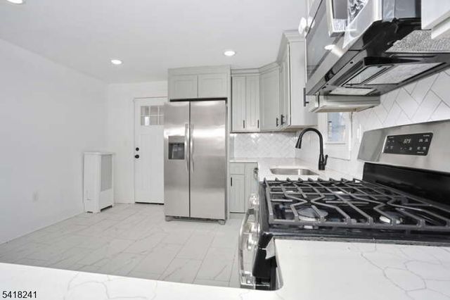 326 Ogden St, City Of Orange Twp., NJ 07050