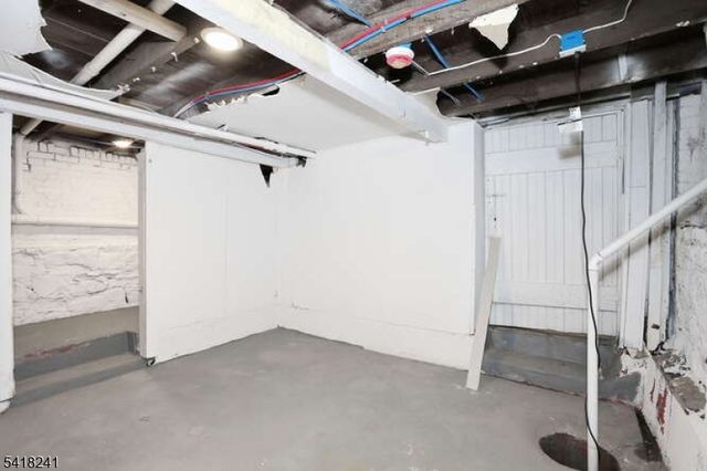 326 Ogden St, City Of Orange Twp., NJ 07050
