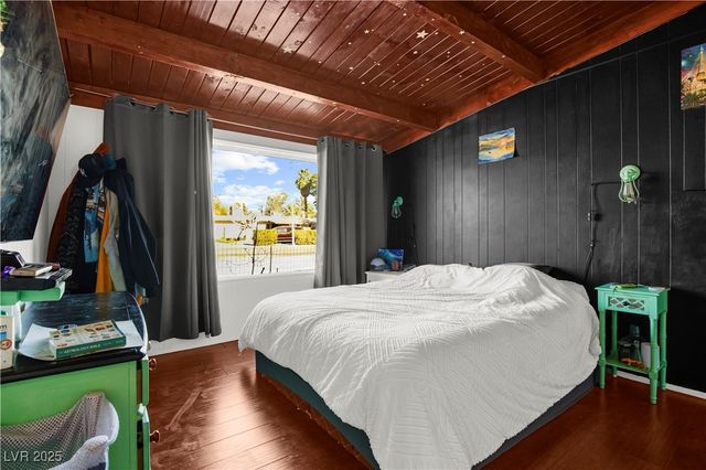 2004 Houston Drive, Las Vegas, NV 89104