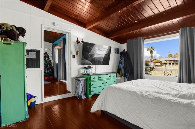 2004 Houston Drive, Las Vegas, NV 89104