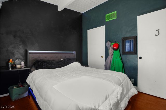 2004 Houston Drive, Las Vegas, NV 89104