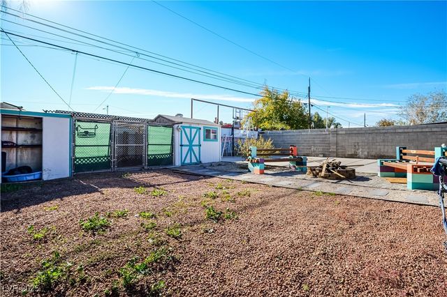 2004 Houston Drive, Las Vegas, NV 89104