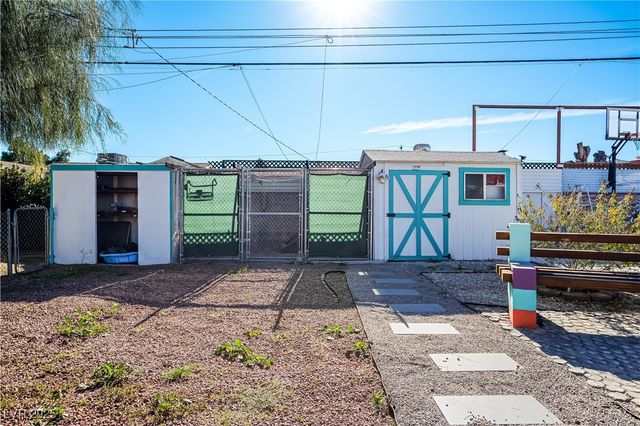 2004 Houston Drive, Las Vegas, NV 89104