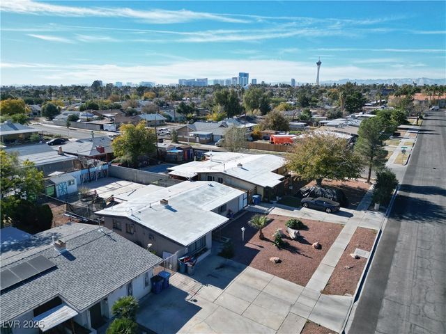 2004 Houston Drive, Las Vegas, NV 89104