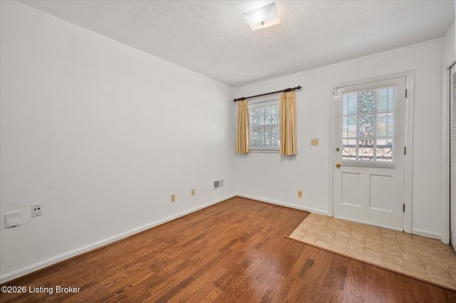 3007 Cromarty Way, Louisville, KY 40220