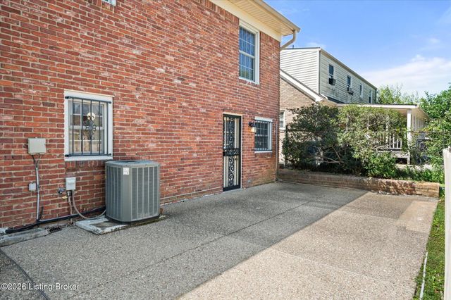 3007 Cromarty Way, Louisville, KY 40220