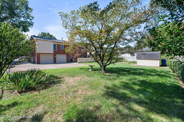 3007 Cromarty Way, Louisville, KY 40220