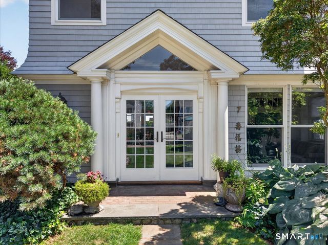 7 Middlefield Street, Groton, CT 06340