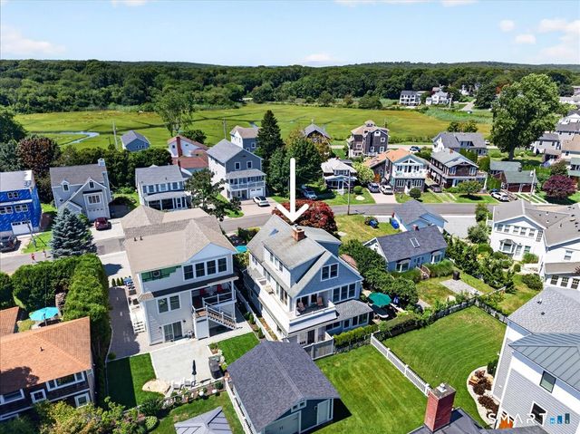 7 Middlefield Street, Groton, CT 06340