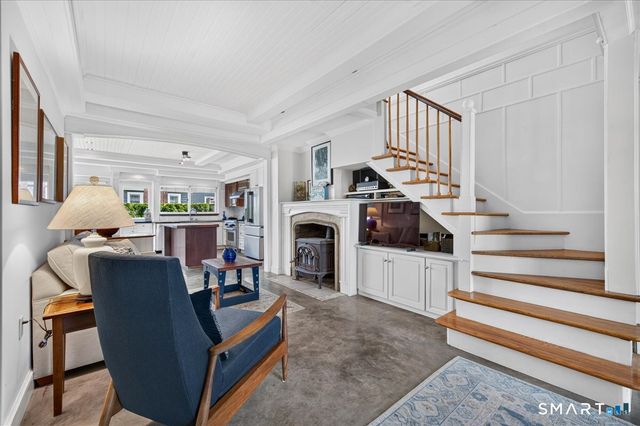 7 Middlefield Street, Groton, CT 06340
