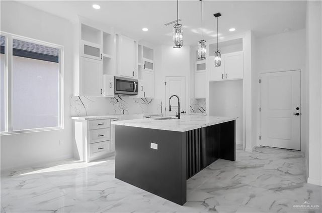 4100 Alexia Lane, Edinburg, TX 78542