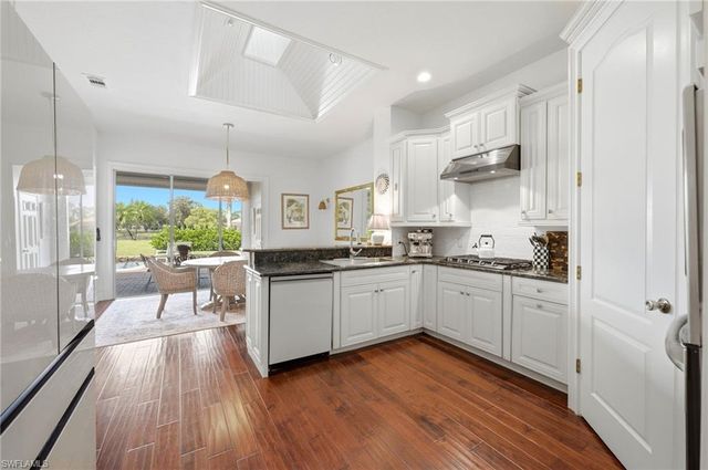1936 Empress CT, Naples, FL 34110