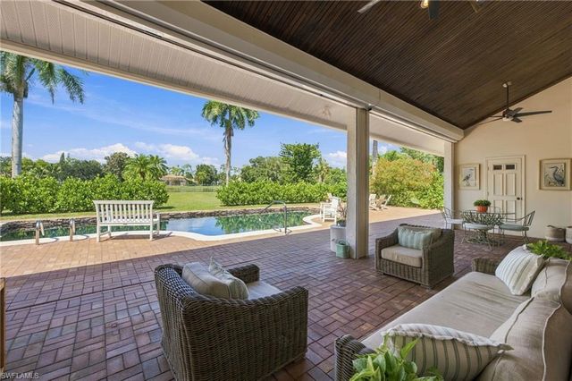 1936 Empress CT, Naples, FL 34110