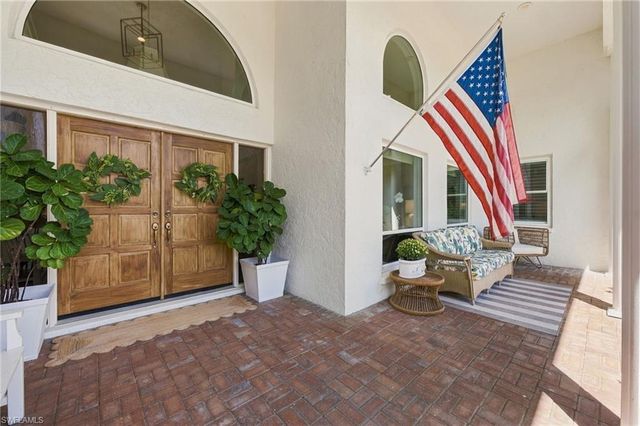1936 Empress CT, Naples, FL 34110