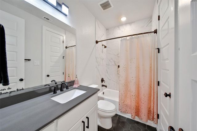316 Mallory Court, Montgomery, TX 77316
