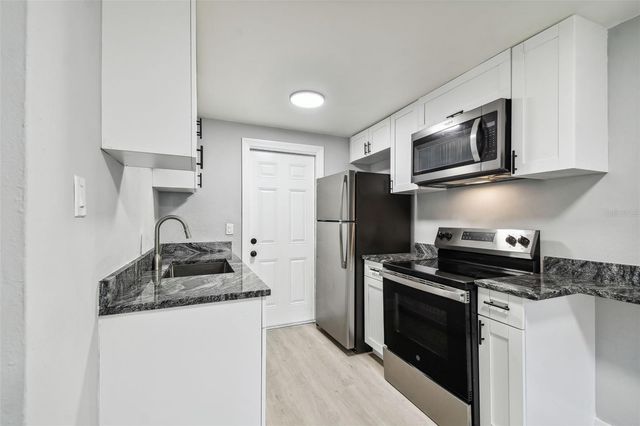 2135 W SAINT CONRAD STREET A, Tampa, FL 33607