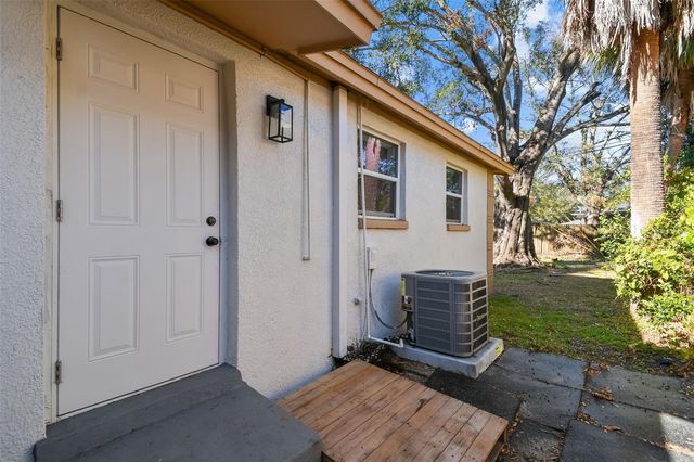 2135 W SAINT CONRAD STREET A, Tampa, FL 33607