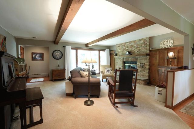 9941 S Mcgraw DRIVE, Oak Creek, WI 53154