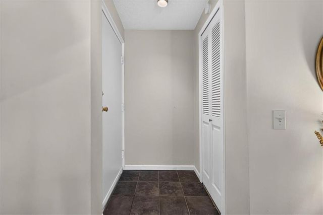 3608 Gillham Road 26, Kansas City, MO 64111