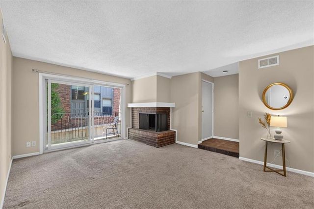 3608 Gillham Road 26, Kansas City, MO 64111