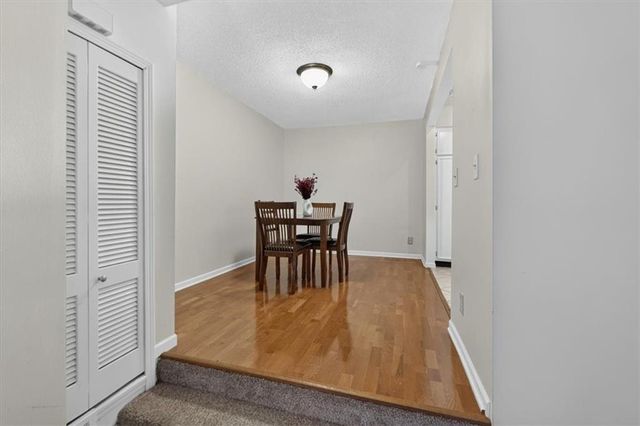 3608 Gillham Road 26, Kansas City, MO 64111