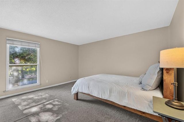 3608 Gillham Road 26, Kansas City, MO 64111