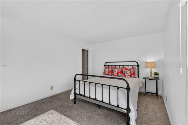 3608 Gillham Road 26, Kansas City, MO 64111