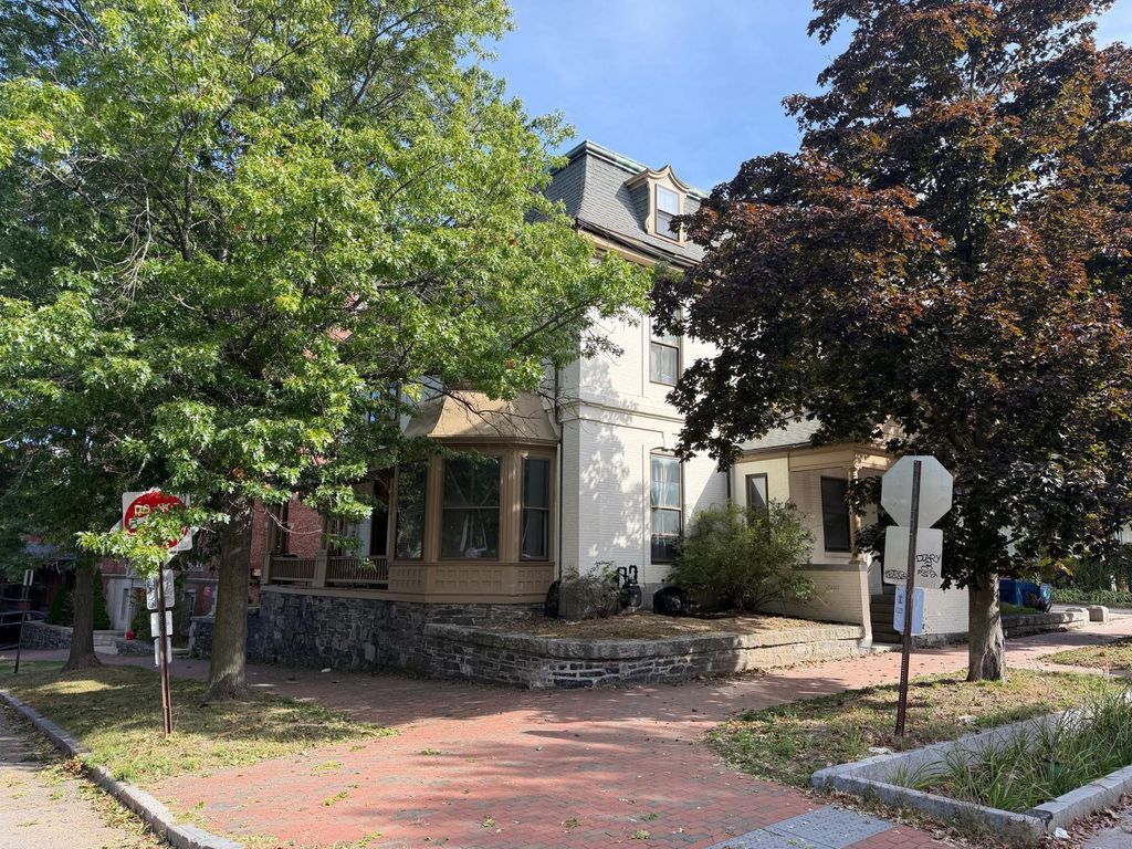 31 Deering Street, Portland, ME 04101 — exterior