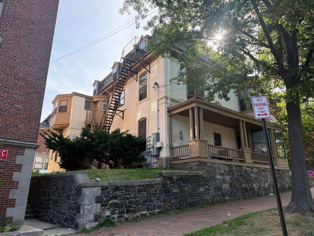 31 Deering Street, Portland, ME 04101 — photo 2