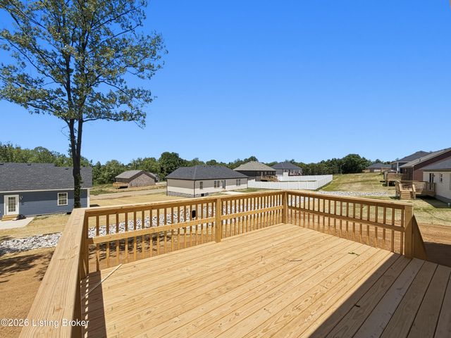 302 Rolling Meadows Ln, Bardstown, KY 40004