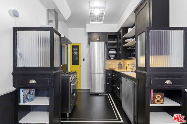 3348 James M Wood Boulevard 10, Los Angeles, CA 90006