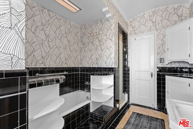 3348 James M Wood Boulevard 10, Los Angeles, CA 90006