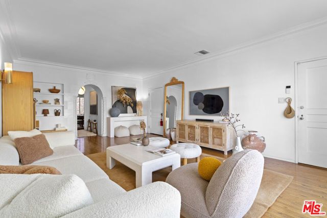 3348 James M Wood Boulevard 10, Los Angeles, CA 90006