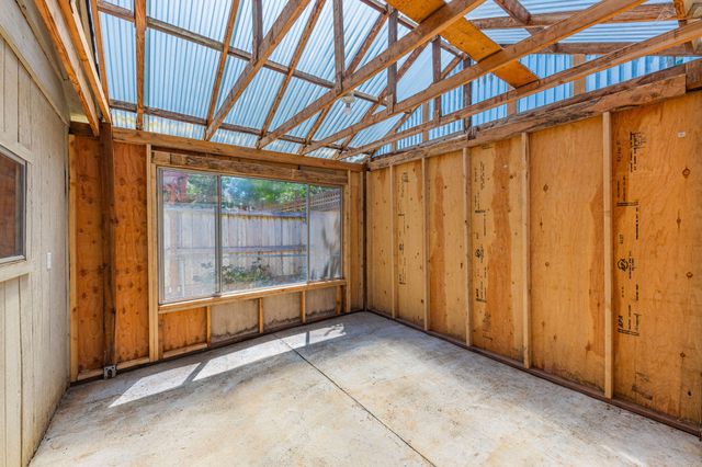 2040 Hamilton Lane SW, Grants Pass, OR 97527