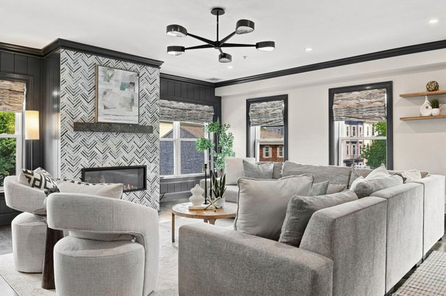 580 E 2nd St 6, Boston, MA 02127