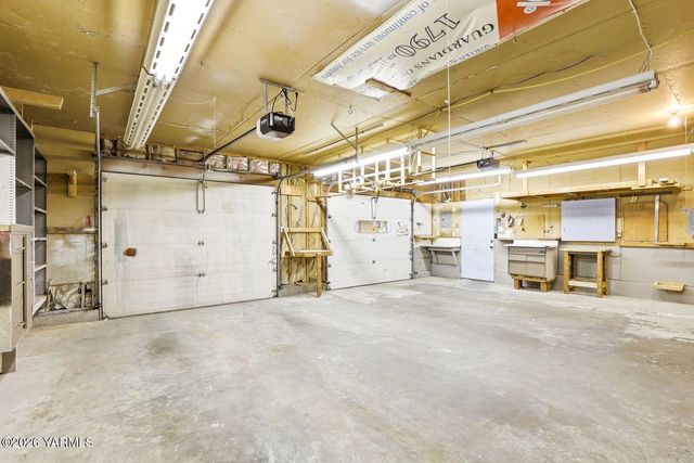 12708 Tieton Dr, Yakima, WA 98908