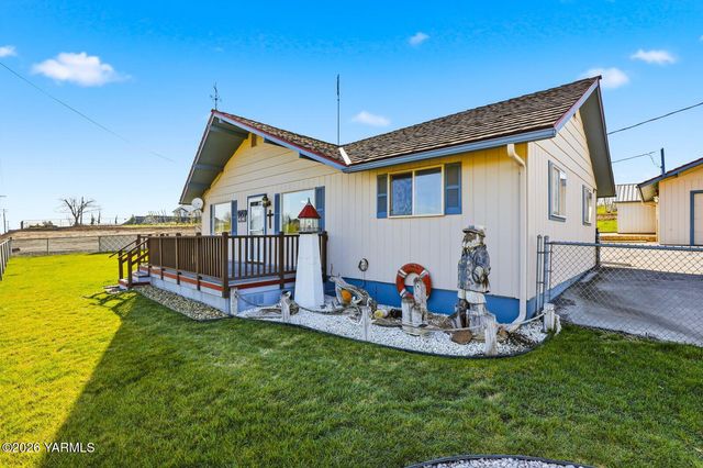 12708 Tieton Dr, Yakima, WA 98908